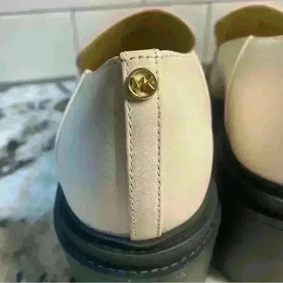 NWOB Michael Kors Women's Rocco Lug Sole Slip On Heeled Loafer - Picture 13 of 13